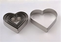 Stainless steel cutter heart 12 pcs