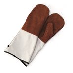 Oven mittens with long wrist